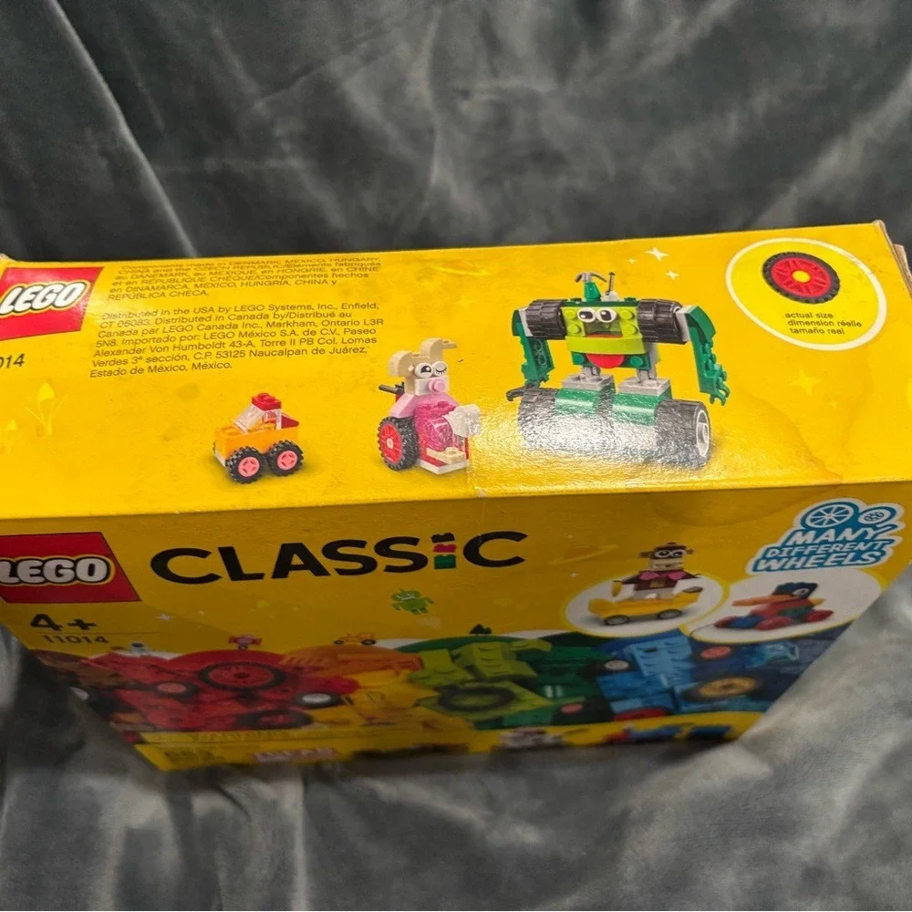 LEGO Classic Bricks and Wheels 11014 Building Kit, 653 pieces.